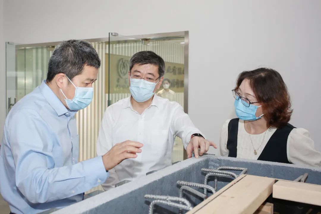 傾聽企業(yè)訴求，共謀發(fā)展良策——金山區(qū)委書記劉健深入新型建筑材料制造企業(yè)開展調(diào)查研究